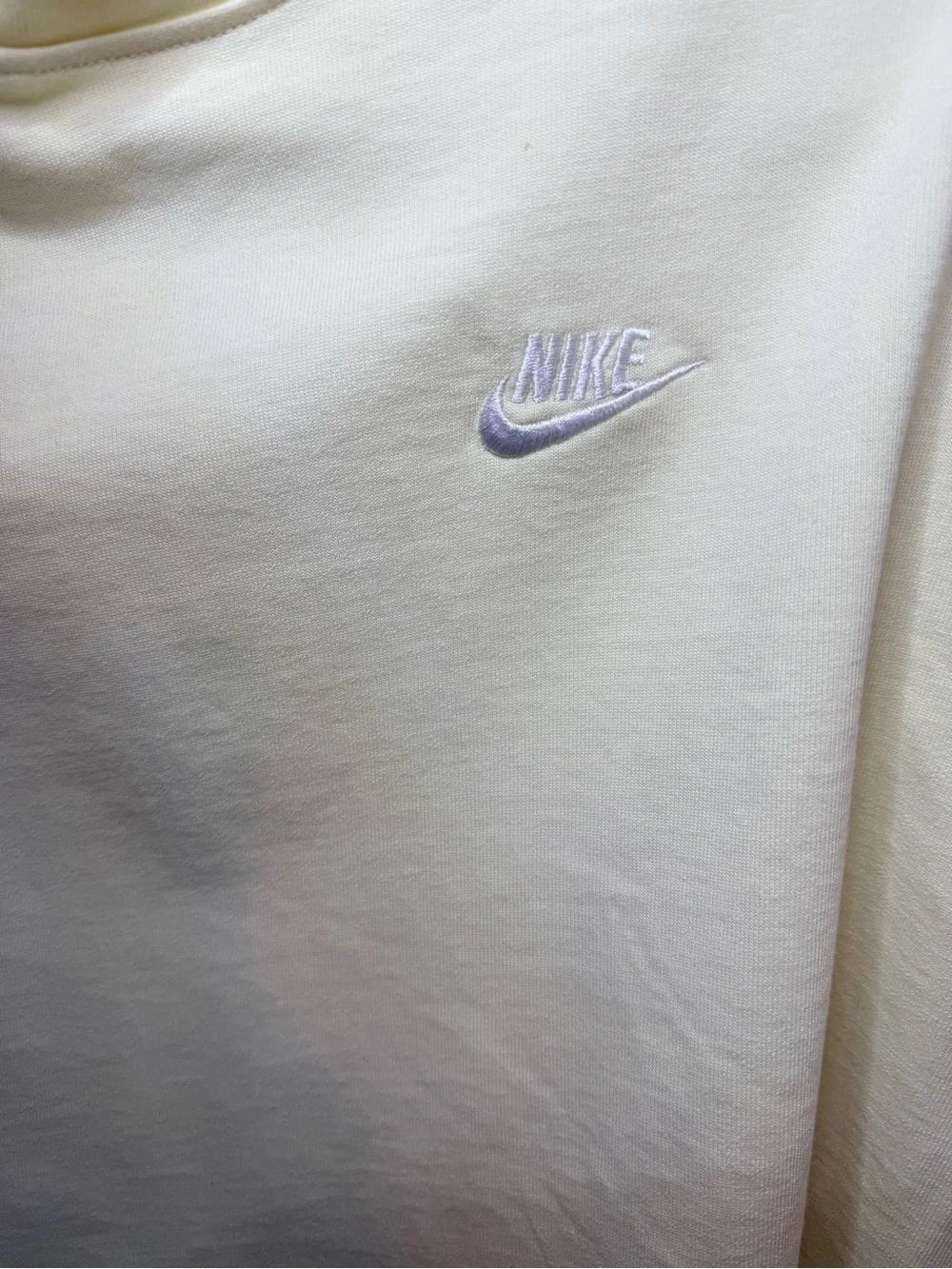 Nike Essential Cropped Tee Light Yellow Embroidered Logo Medium